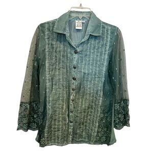 Parsley & Sage green embroidered lace crinkle fabric blouse top size medium